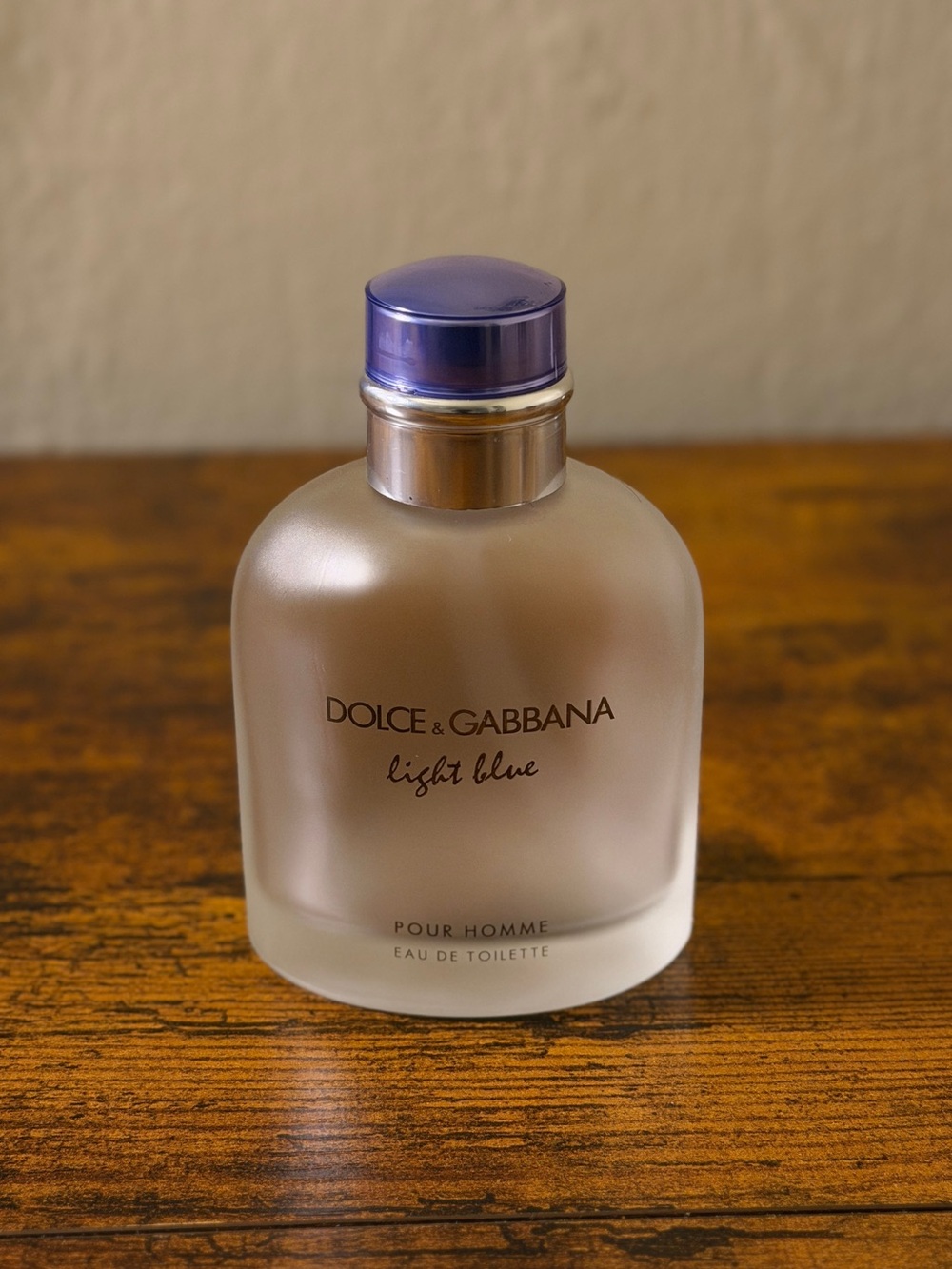 Dolce & Gabbana Light Blue Pour Homme Eau de Toilette Fragrance (Blue Cap)